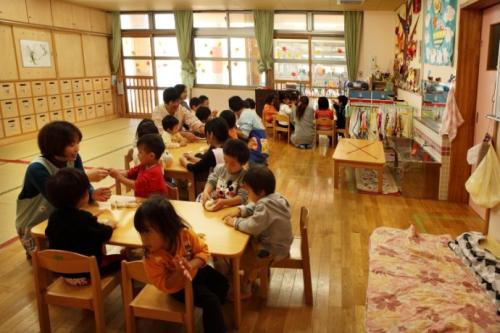 日本儿童学会通过节奏写作