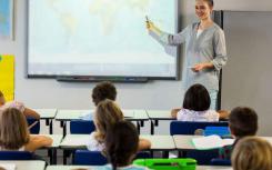 为学生及其家人提供服务的激进计划