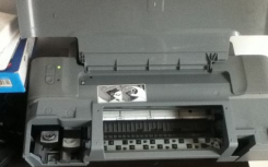 介绍如何安装打印机连供墨盒