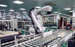 如何完成大型机器人执行组装产品的高精度任务