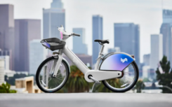 Lyft自行设计的电动自行车续航里程为60英里夜间可反光