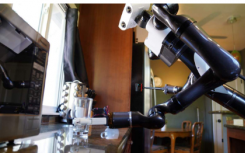 TRI展示了在家中处理复杂任务的新机器人技术