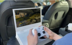 它们的屏幕可将您的XBOXSERIESS变成便携式控制台