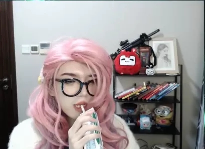 冲的最容易的一次？Pyl女装cos萨勒芬妮，烧舞一跳，封印解除！