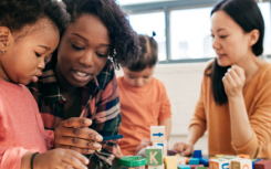 麻省大学波士顿分校研究团队估算为儿童提供优质早期护理和教育的成本