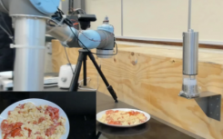 机器人厨师学习品尝测试