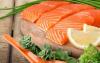 用富含脂肪的鱼和亚麻荠油来控制你的胆固醇水平